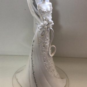 Noivinhos porcelana abraçados
